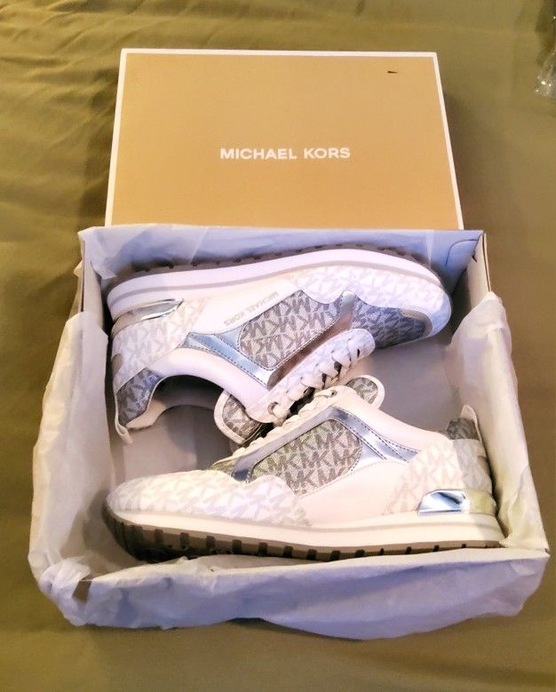 Wilma Trainer Sneakers Silver Michael Kors Sneakers ⭐Michael Kors