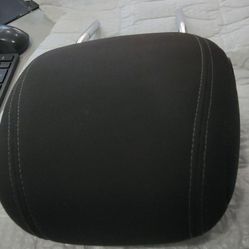 2021 to 2024 Chevrolet Trailblazer Headrest ( Front Right/ Passenger Side)