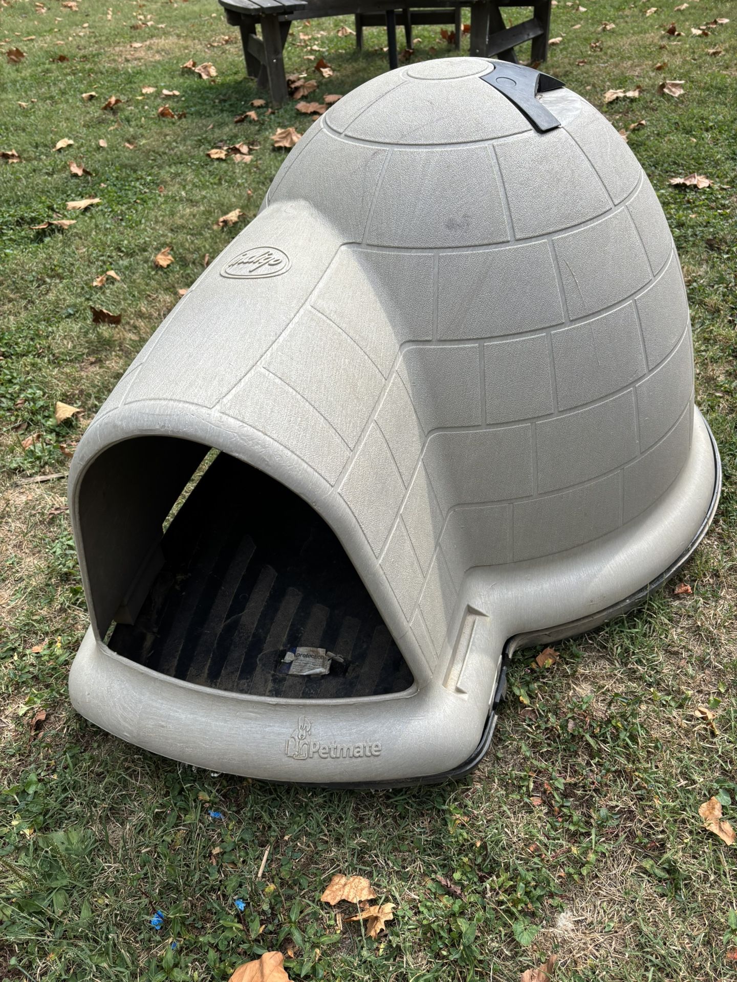 Pet mate igloo doghouse