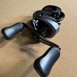 Abu Garcia REVO5 Bass Fishing Bait Casting Reel