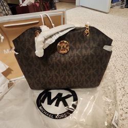 Brand NEW MICHAEL KORS PURSE