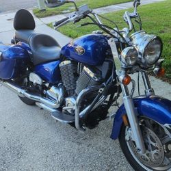 Victory 92C  05 Motorcycle 