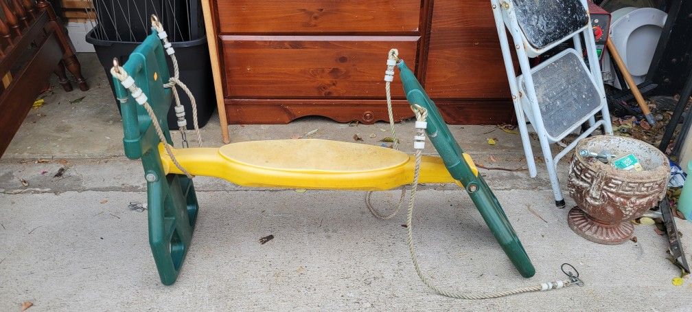 Kid's 2-Person Glider Swing