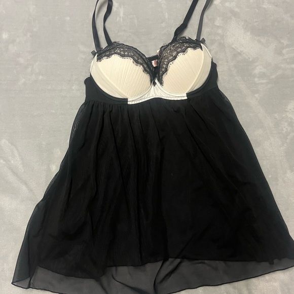 Elegant Black and Cream Lace Babydoll