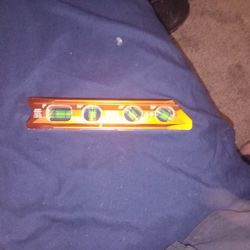 Orange Klein Tools Leveler