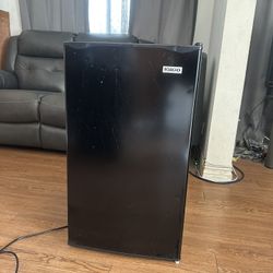 Mini Refrigerator 