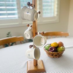 Vintage Mug Tree With Vintage Mugs 