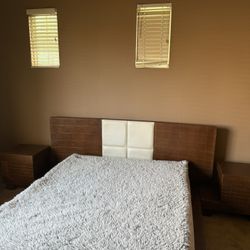 Free Quine  bedroom Set. 