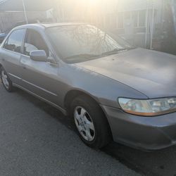 2000 Honda Accord