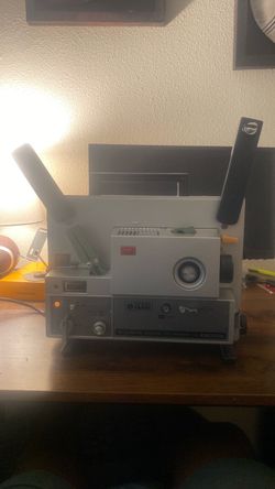 Vintage Elmo ST-1200HD 2-track super 8 sound projector