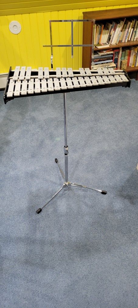 Pearl Student Bell Kit - with Rolling case and Practice Pad