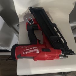 Nail Gun Milwaukee