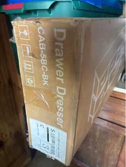 Chest of drawers