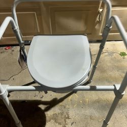 New toliet chair