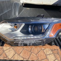 Chevrolet Traverse 2021 Headlight