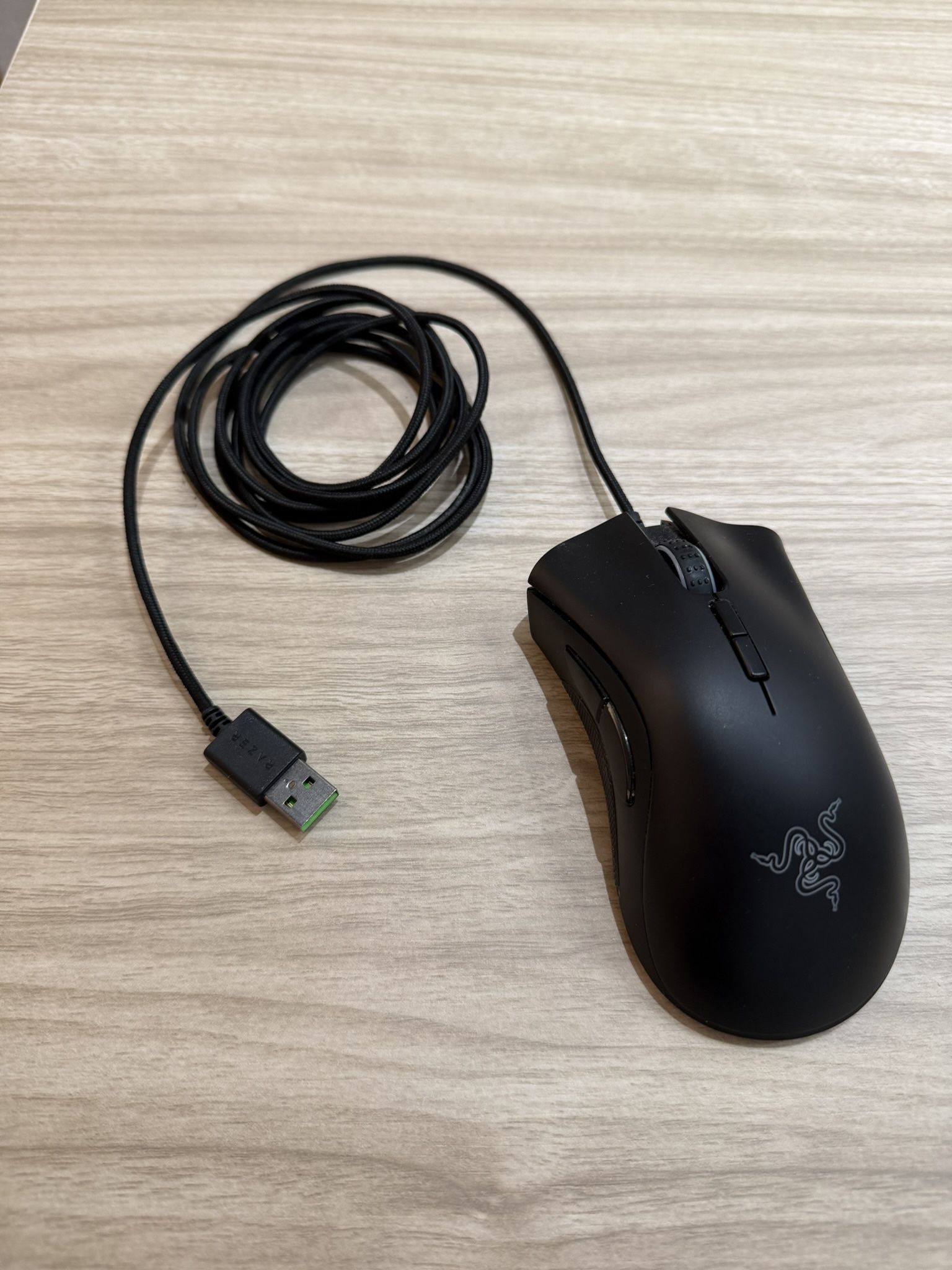 Razer DeathAdder Elite Gaming Mouse – Wired, RGB, 16K DPI