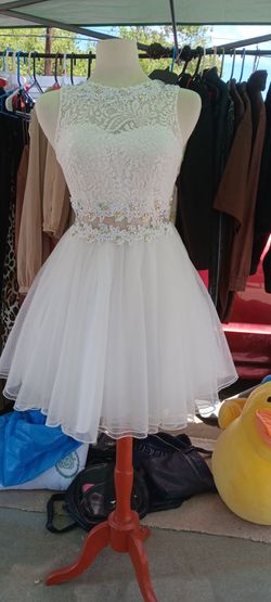 White dress/ vestido de fiesta