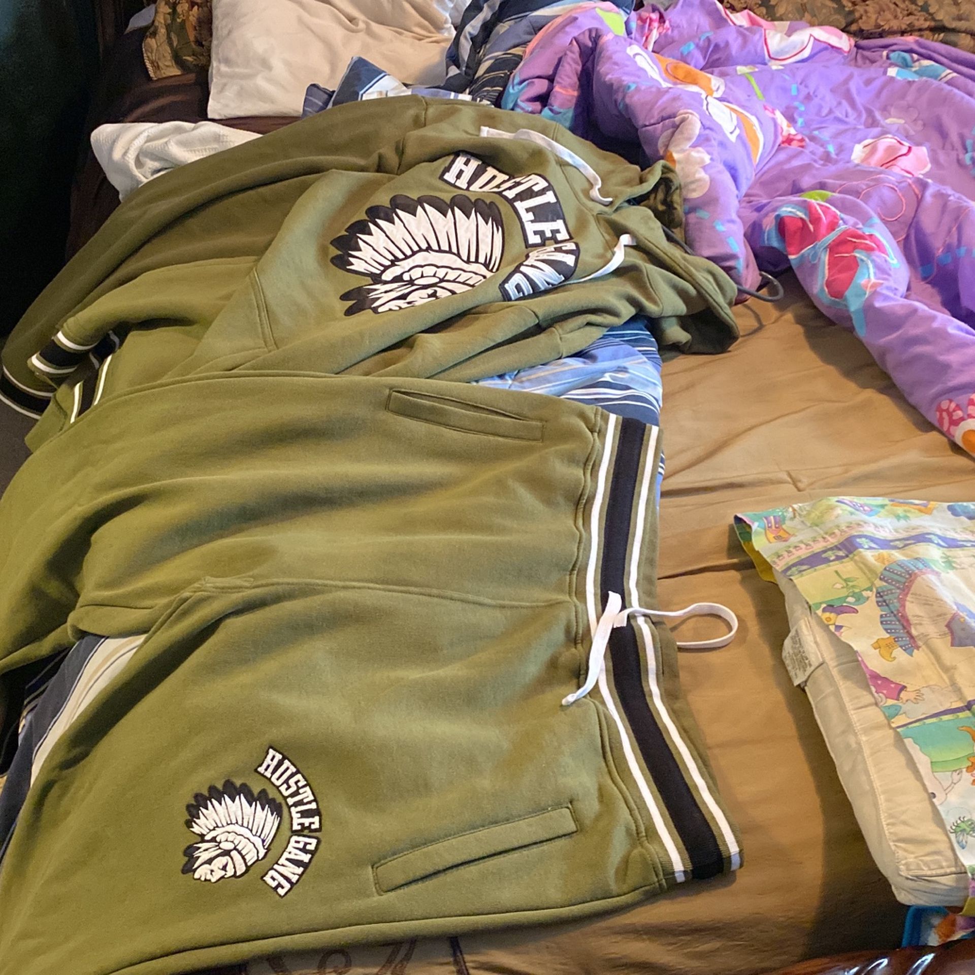 Hustle Gang Outfit