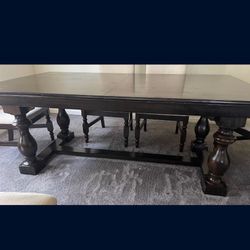 9 Piece Dining Table Set With Captain Chairs