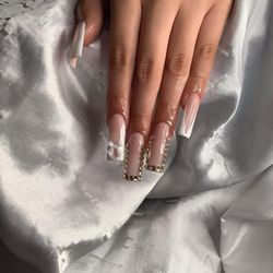 209 Nail Tech