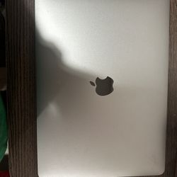 MacBook Pro 13 Inch (2019) 