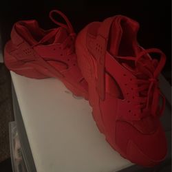 Red Nikes  6Y