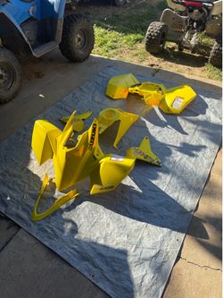 Rare yellow 2006 Ltr450 plastics Oem