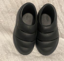 UGG Size 11
