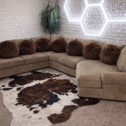 NO DEPOSIT FREE DELIVERY 🚚 Tan Sectional Couch W Cuddler