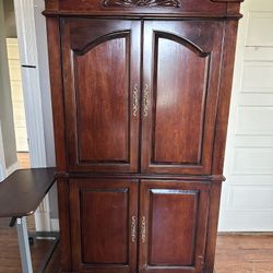TV Cabinet/Armoire