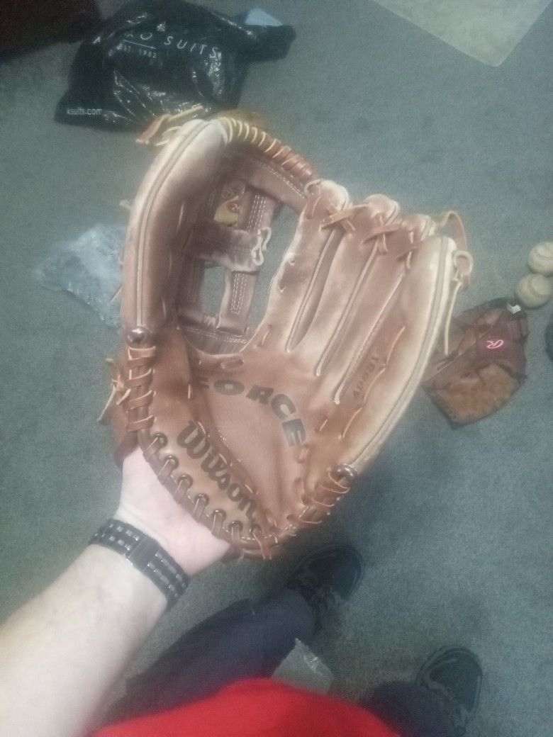 Wilson Baseball GLOVE