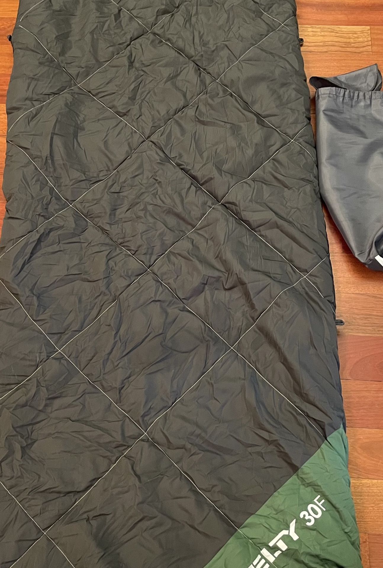 Kelty 30 F Sleeping Bag Gray Green Fleece Lining