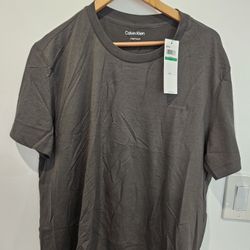 Liquid Touch Crewneck T-Shirt de Calvin Klein, 