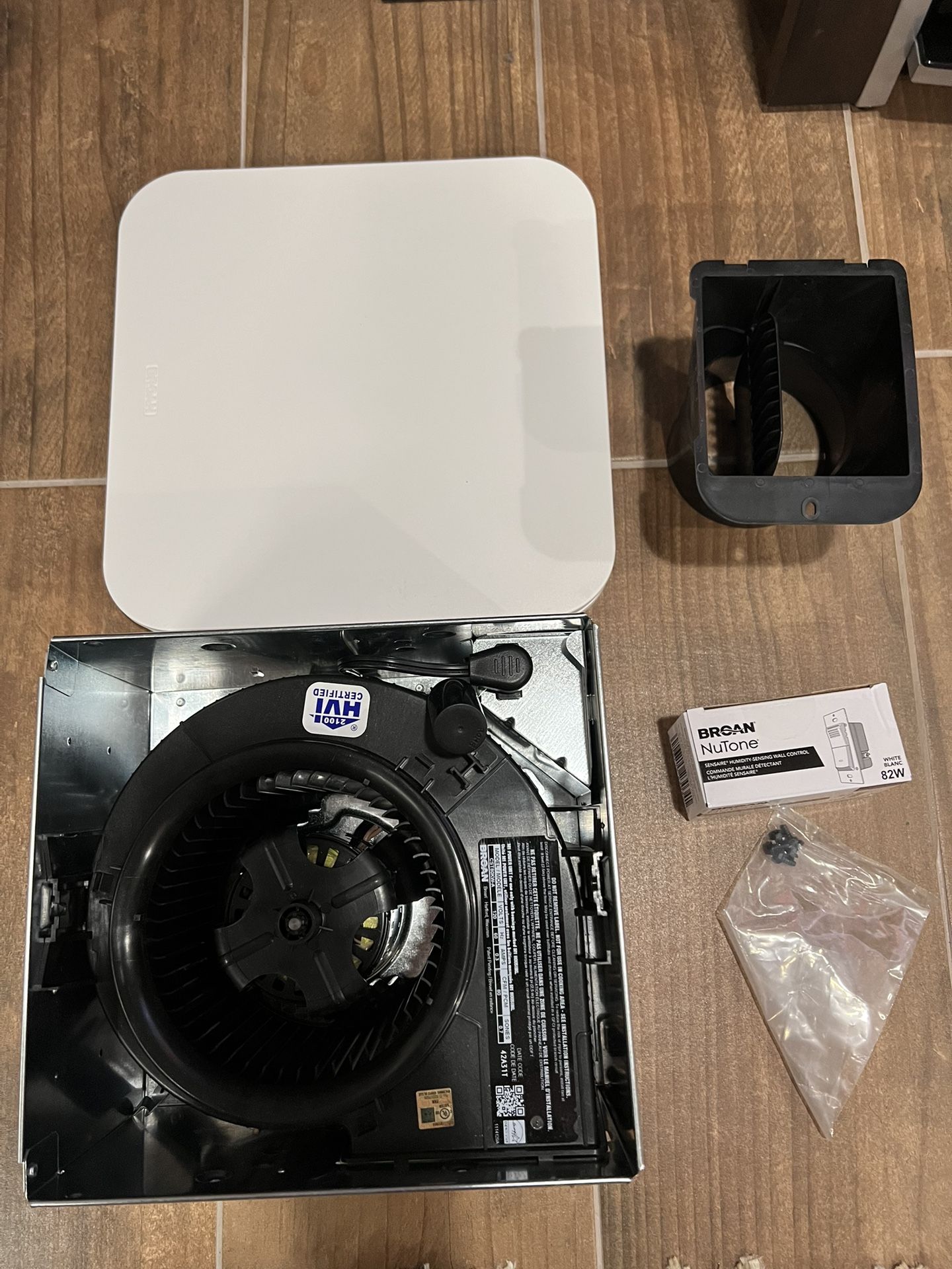 Broan Bath Fan and Humidity Sensing Wall Control