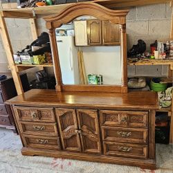 BURLINGTON HOUSE TRIPLE DRESSER W/ MIRROR