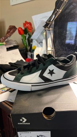 Boys new converse