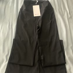 Lululemon Flare Pants Size 6
