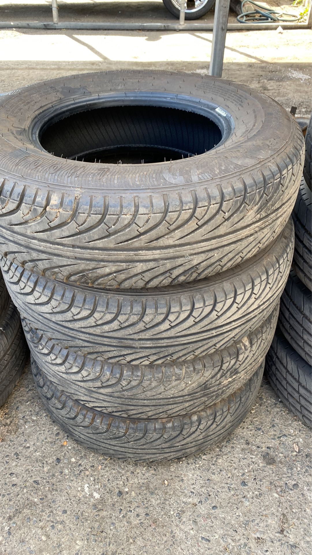 Used tires st205-75-14