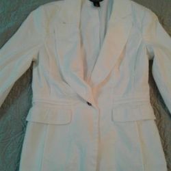 White/ black house market size 6 Blazer