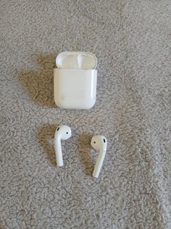 Apple Bluetooth earphones pods