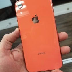 iphone XR - PLUS unlock free warranty 