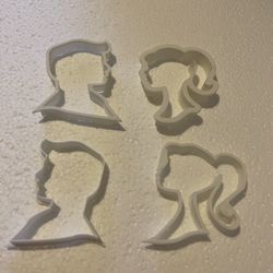 Barbie And Ken Head Shape Cookie Lot