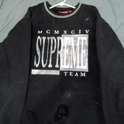Supreme Sweater