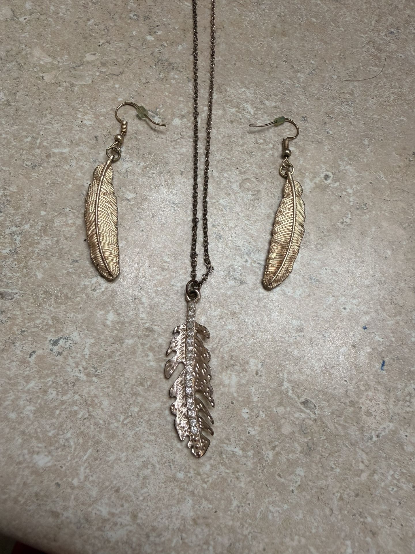 Gold Feather Necklace & Earrings Set