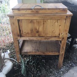 Custom wood ice chest cooler