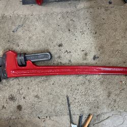 24” Rigid Pipe Wrench