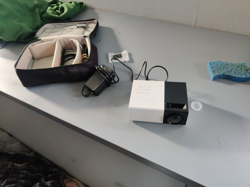 Bluetooth Projector