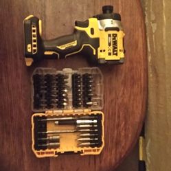 NEW dewalt Impact Driver