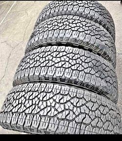 🔆 275 65 R 20 vendo llantas usadas Marca Goodyear
