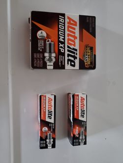 Autolite Iridium XP spark plugs XP6203 HYUNDAI GENESIS 